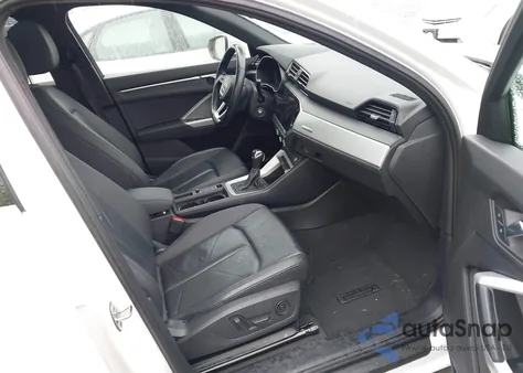 2021 Audi Q3 Premium 40 Tfsi Quattro Tiptronic из США, поврежденный, VIN WA1AUCF38M1094036